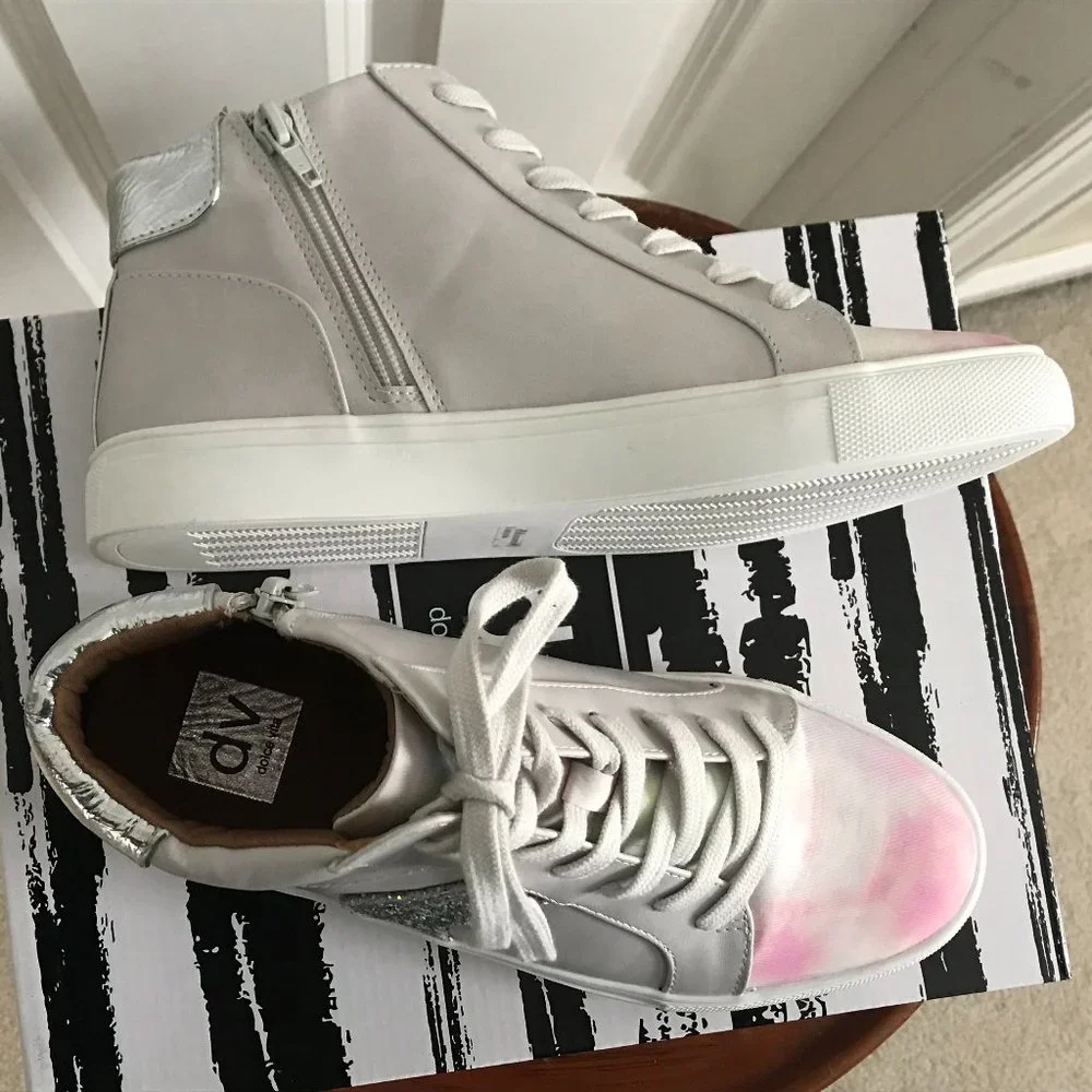 NWT - Leather Tie Dye Sneakers - Sz 8 - Picture 2 of 3
